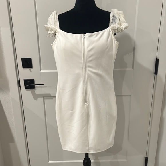 Privy White Mini Sheath Dress with Ruched Neckline and Puff Sleeves - Picture 3 of 4